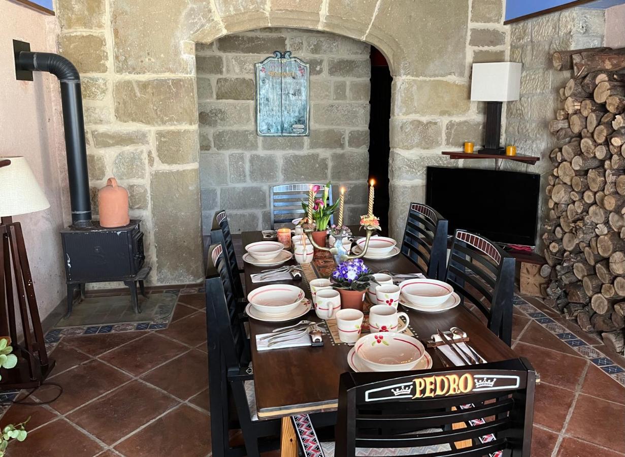 Hotel Rural Reina Berta Murillo de Gállego Екстериор снимка